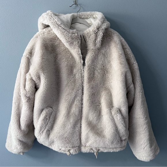 Lucky Brand Jackets & Blazers - Lucky Brand Reversible Faux Sherpa Jacket Coat Size Medium